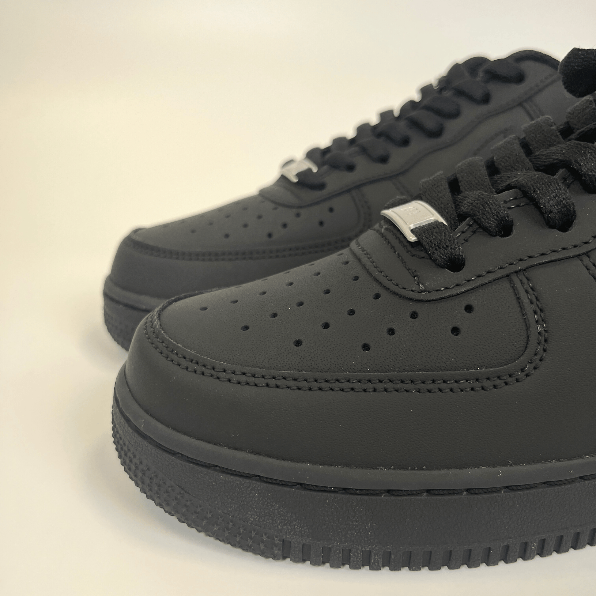 Nike Air Force 1 ‘07 - Matte Black